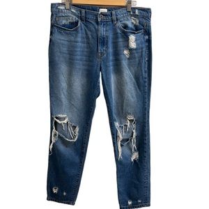 Sneak peek sexy boyfriend distressed jeans